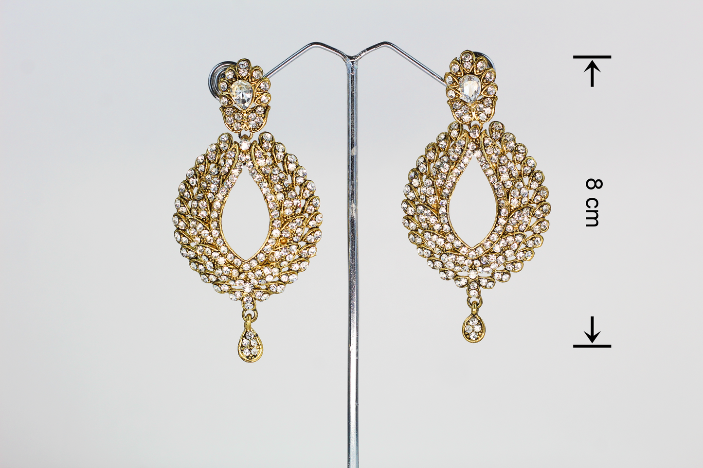 GOLD FINISH RHINE STONE EARRING