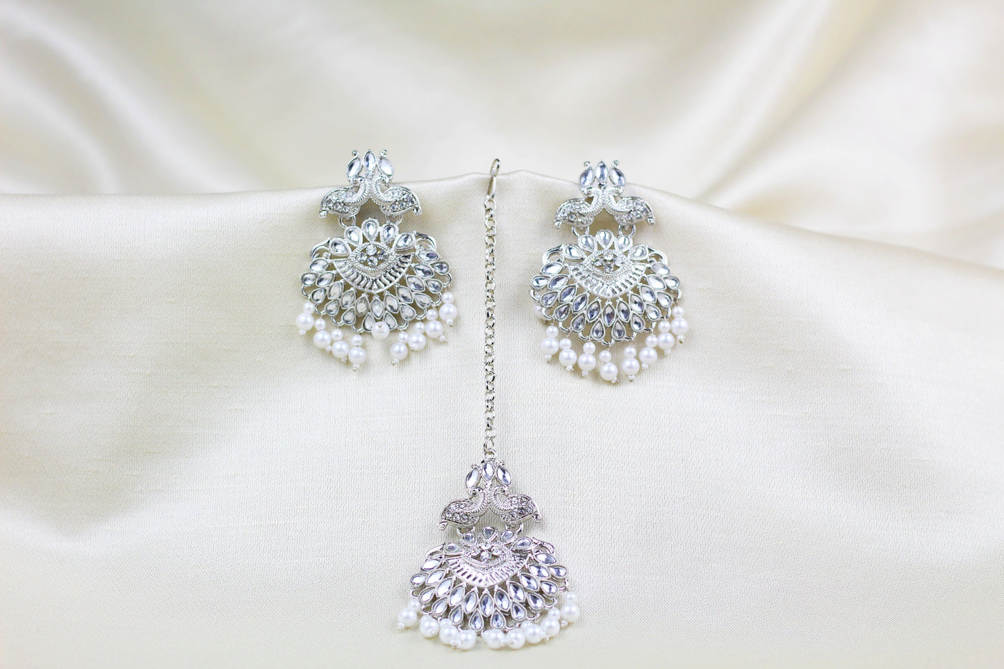SILVER FINISH KUNDAN TIKKA SET (BIRD DESIGN)
