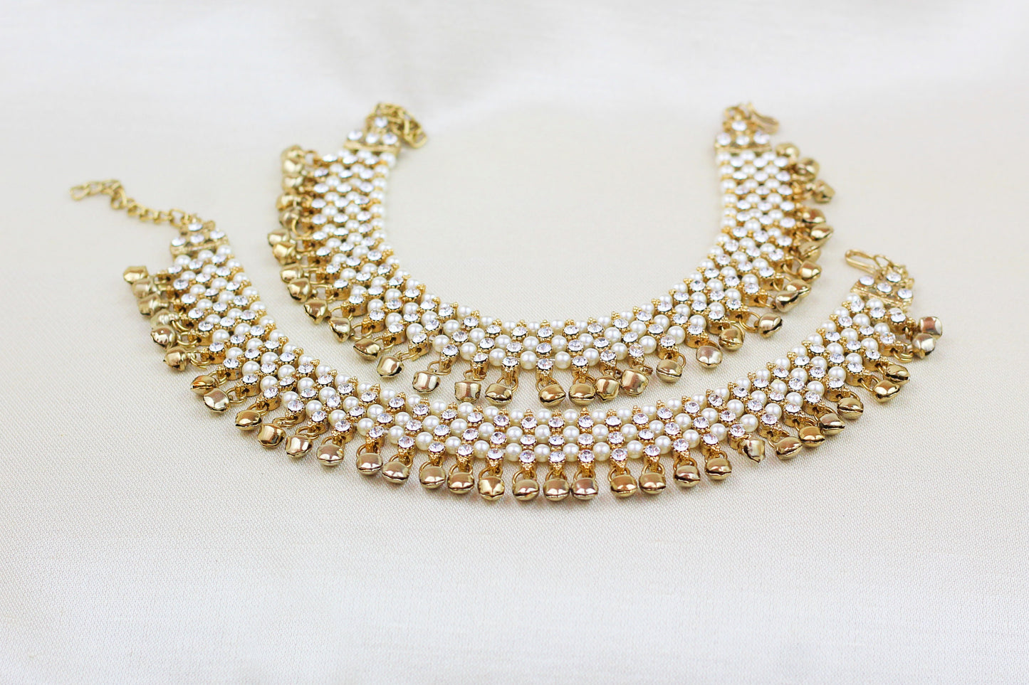 OXIDISED STONE AND PEARL ANKLETS