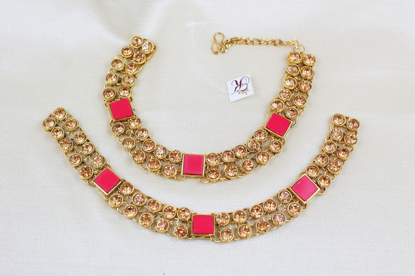 GOLD STONE WITH RED SQUARE ANKLETS
