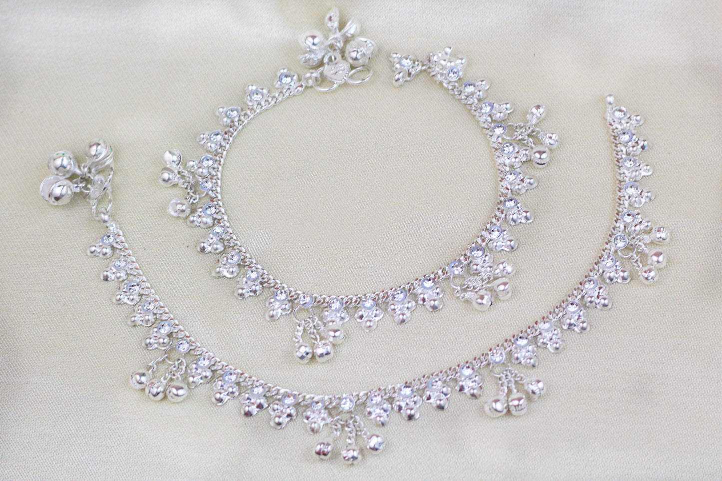 SILVER FINISH STONE ANKLETS