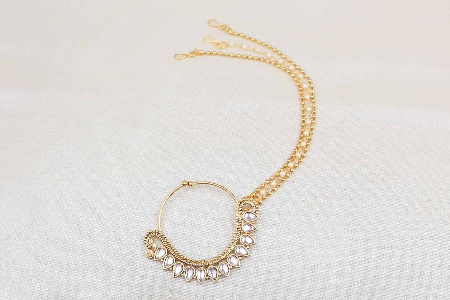 KUNDANI WITH TRIPLE CHAIN NOSE RING (NATH)