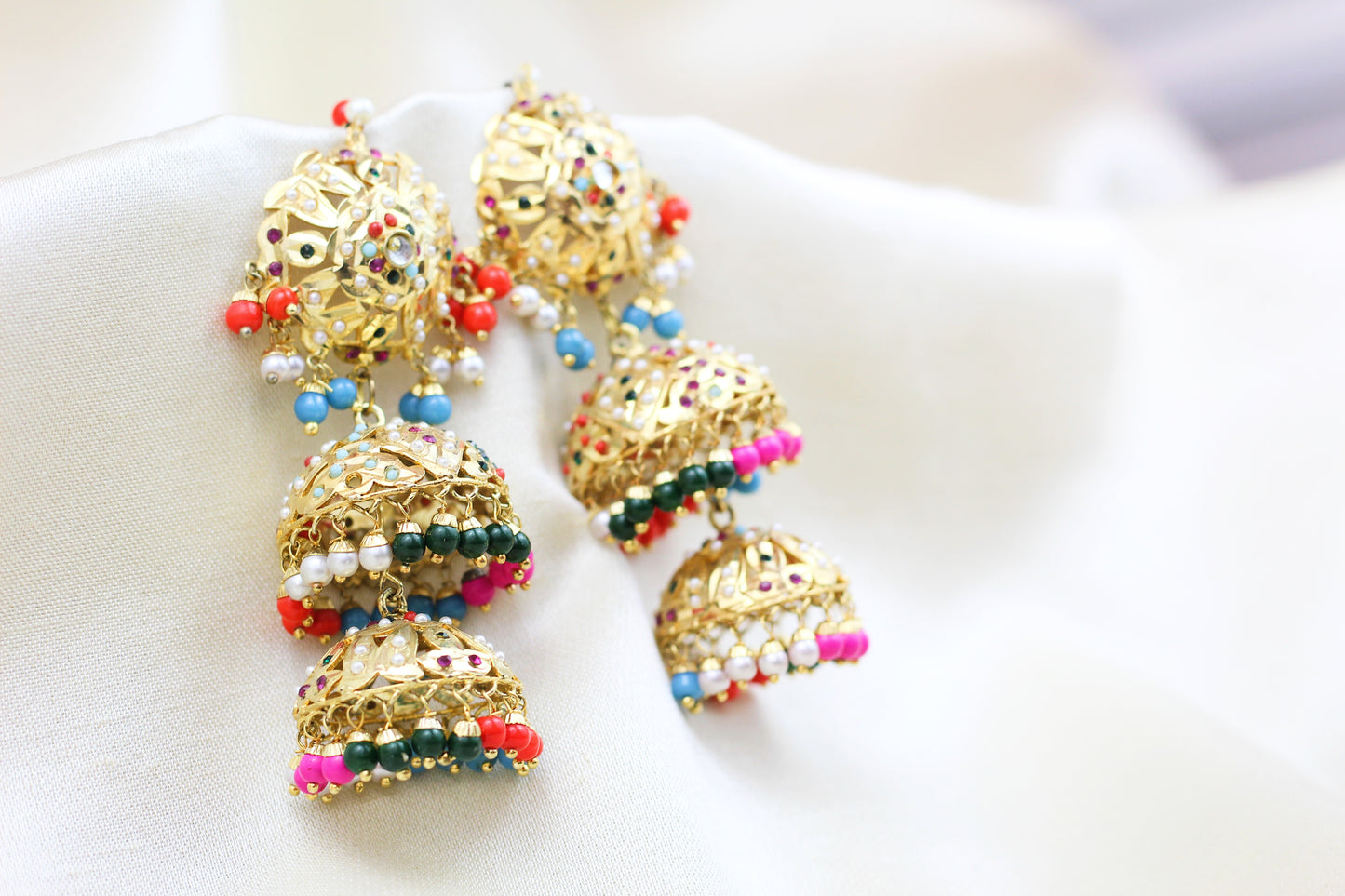 MULTI COLOR JADAU TIKKA SET WITH JHUMKA