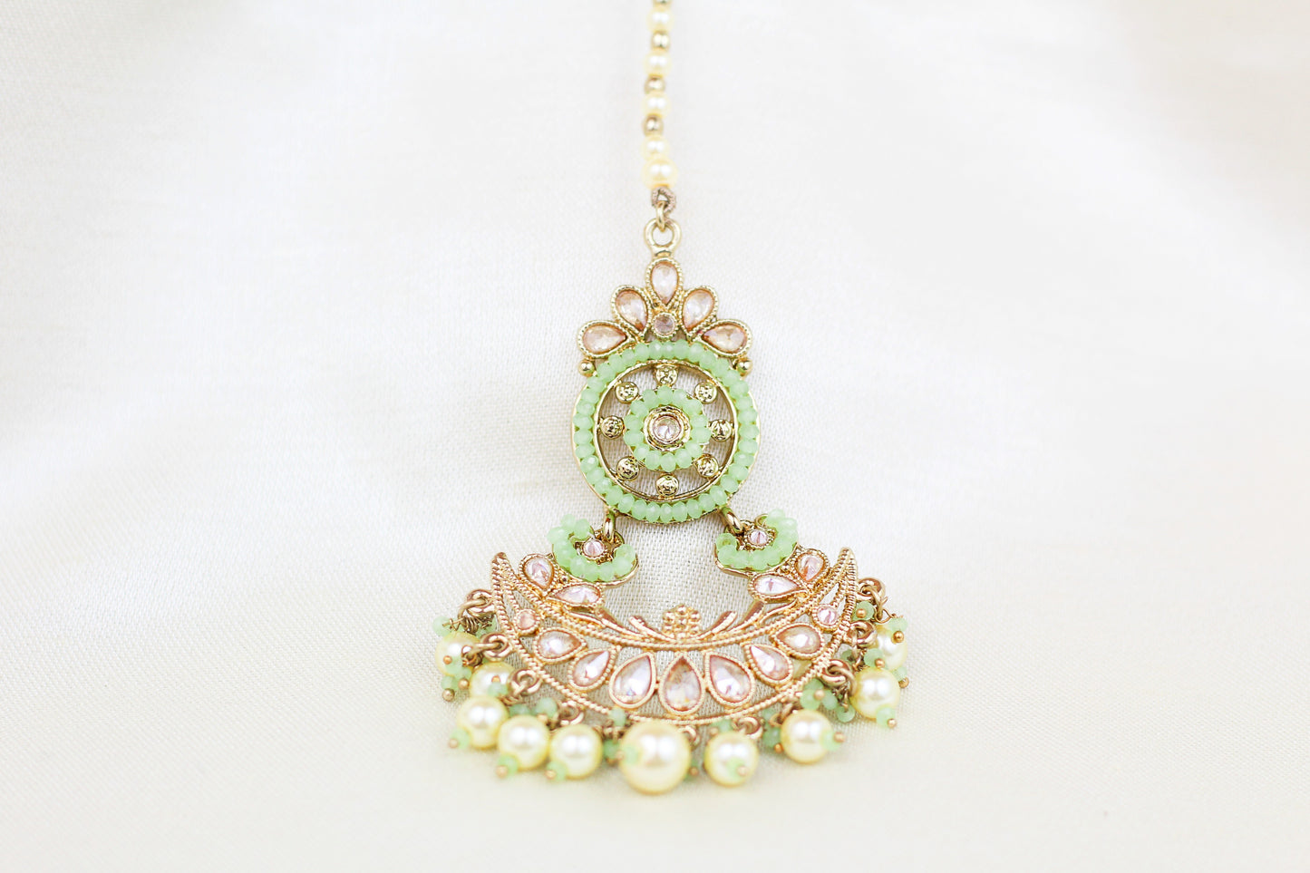 LIME GRREN POLKI & BEADS MAANG TIKKA