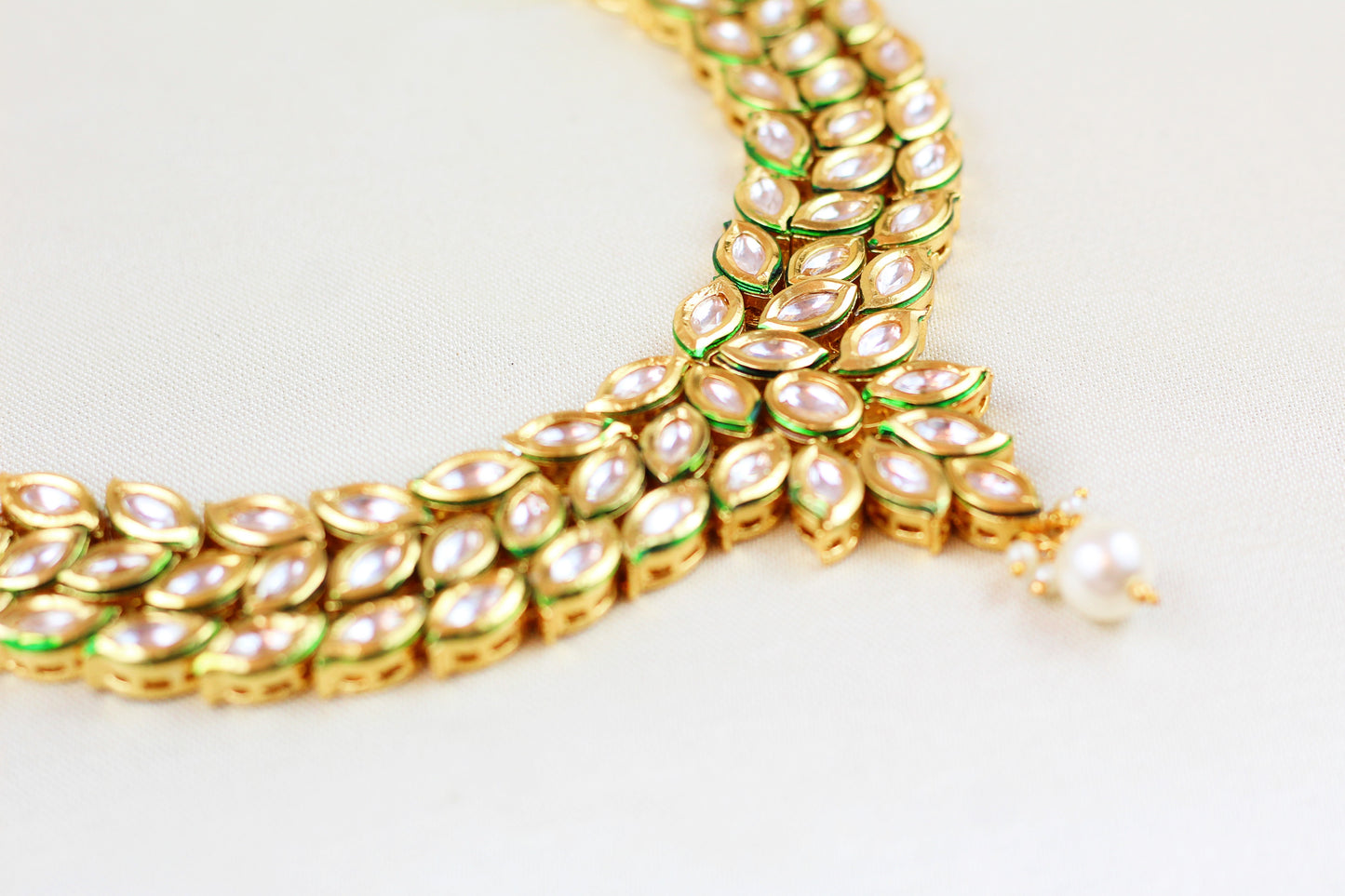 HIGH QUAILTY KUNDAN NECKLACE SET WITH MINAKARI (4PC)