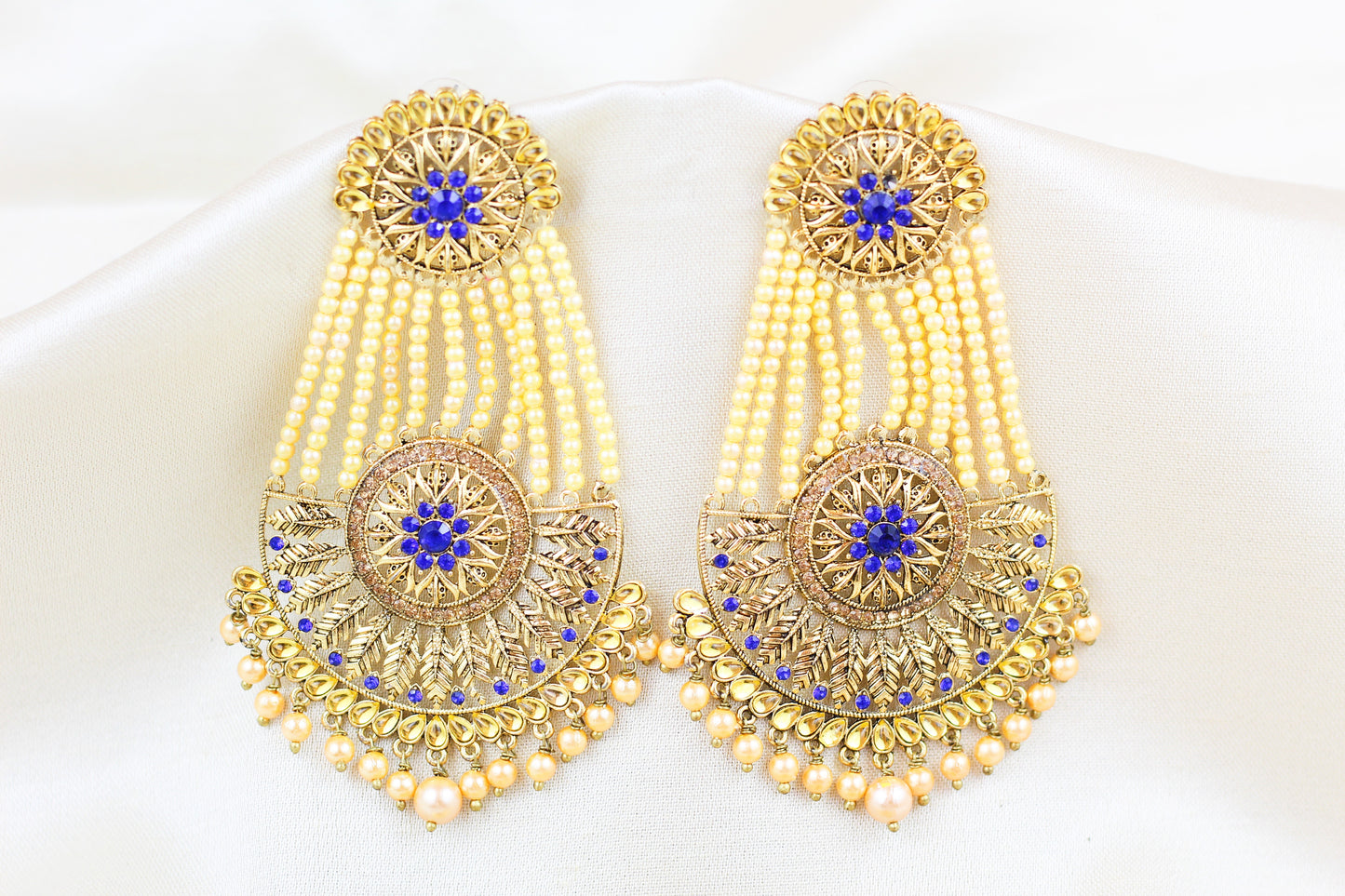 ROYAL BLUE RHINE STONE WITH PEARL CHAINS TIKKA SET
