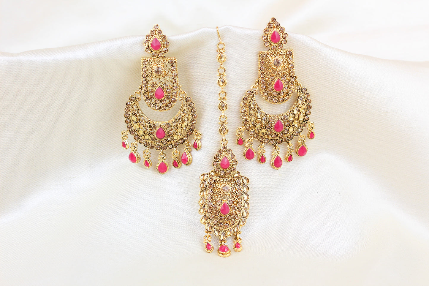 FUCHSIA PINK CHANDBALI TIKKA SET