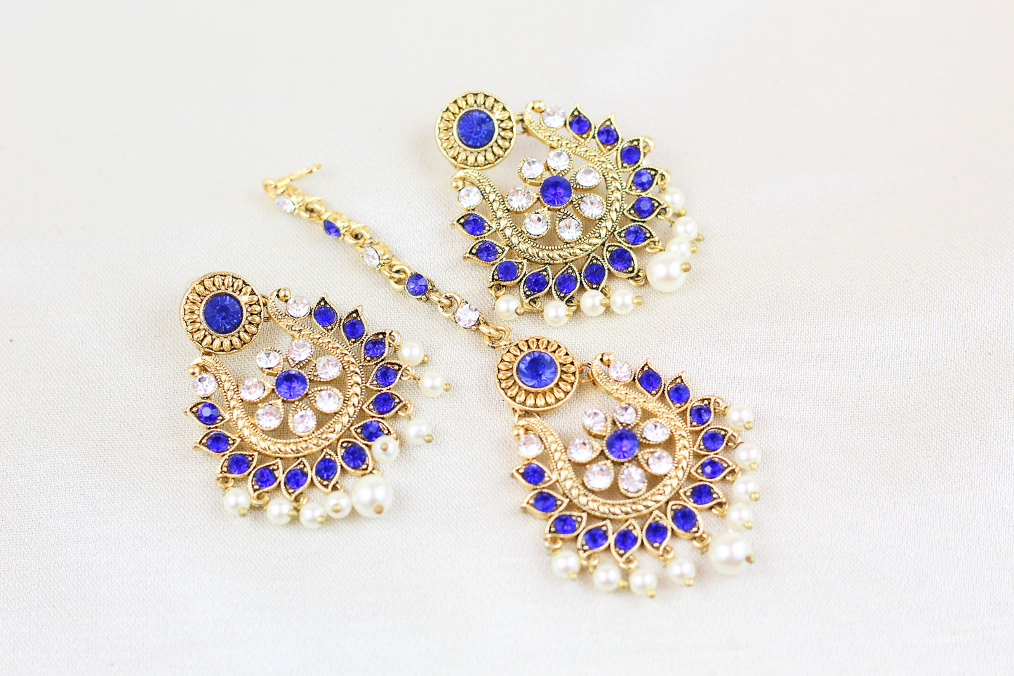 ROYAL BLUE WITH PEARL TIKKA SET