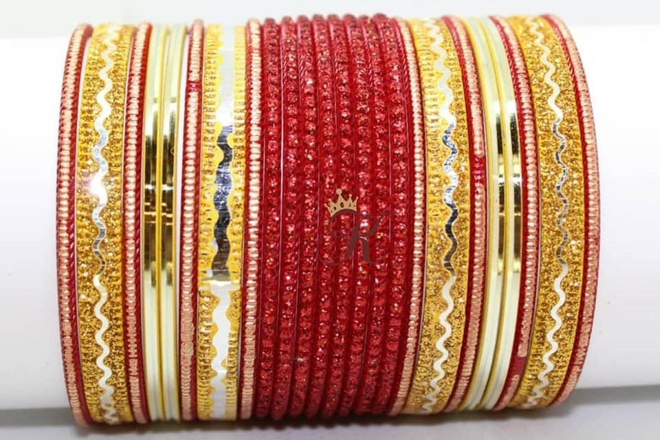 PRE MADE SET IN RED AND GOLD COLOUR