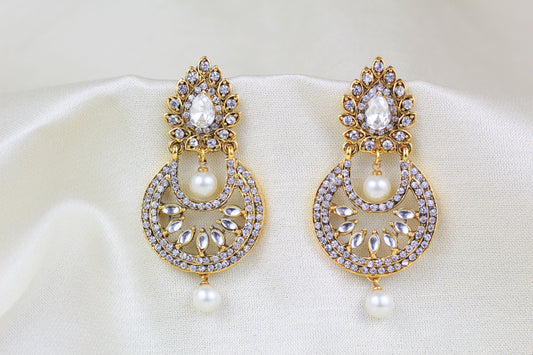 KUNDAN AND RHINE STONE EARRING