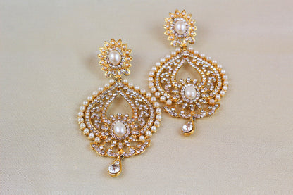 RHINE STONE AND PEARL EARRING