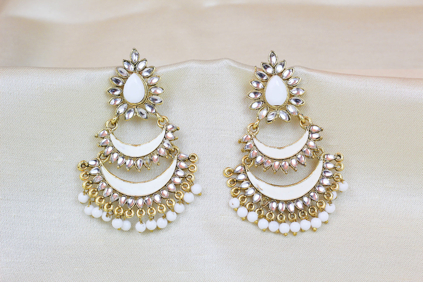 KUNDAN AND WHITE MINAKARI EARRING