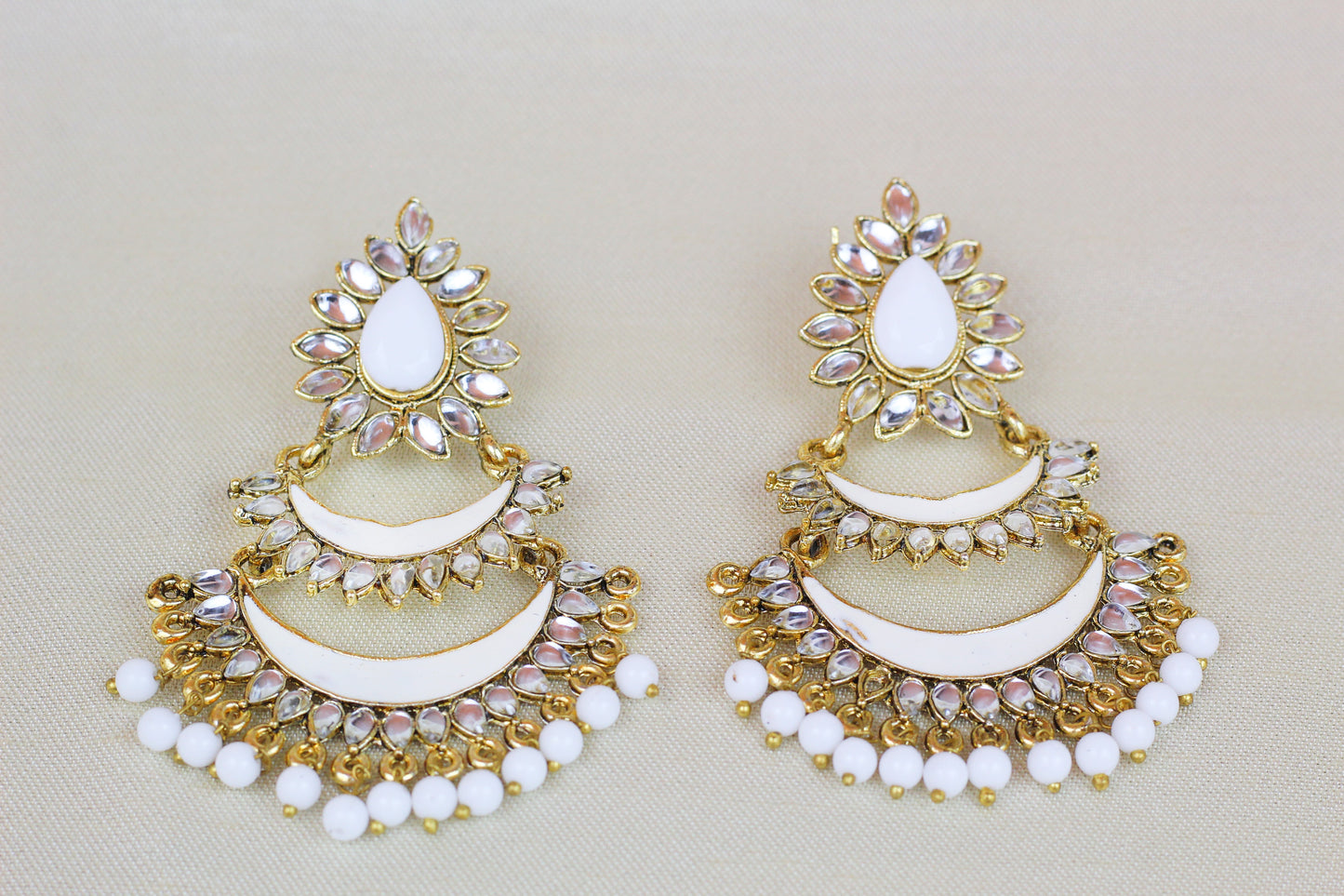 KUNDAN AND WHITE MINAKARI EARRING