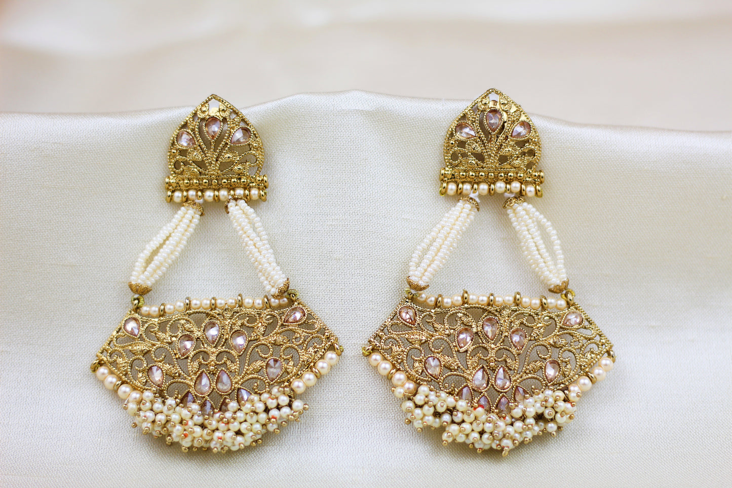 ANTIQUE GOLD POLKI EARRINGS WITH PEARLS STRINGS