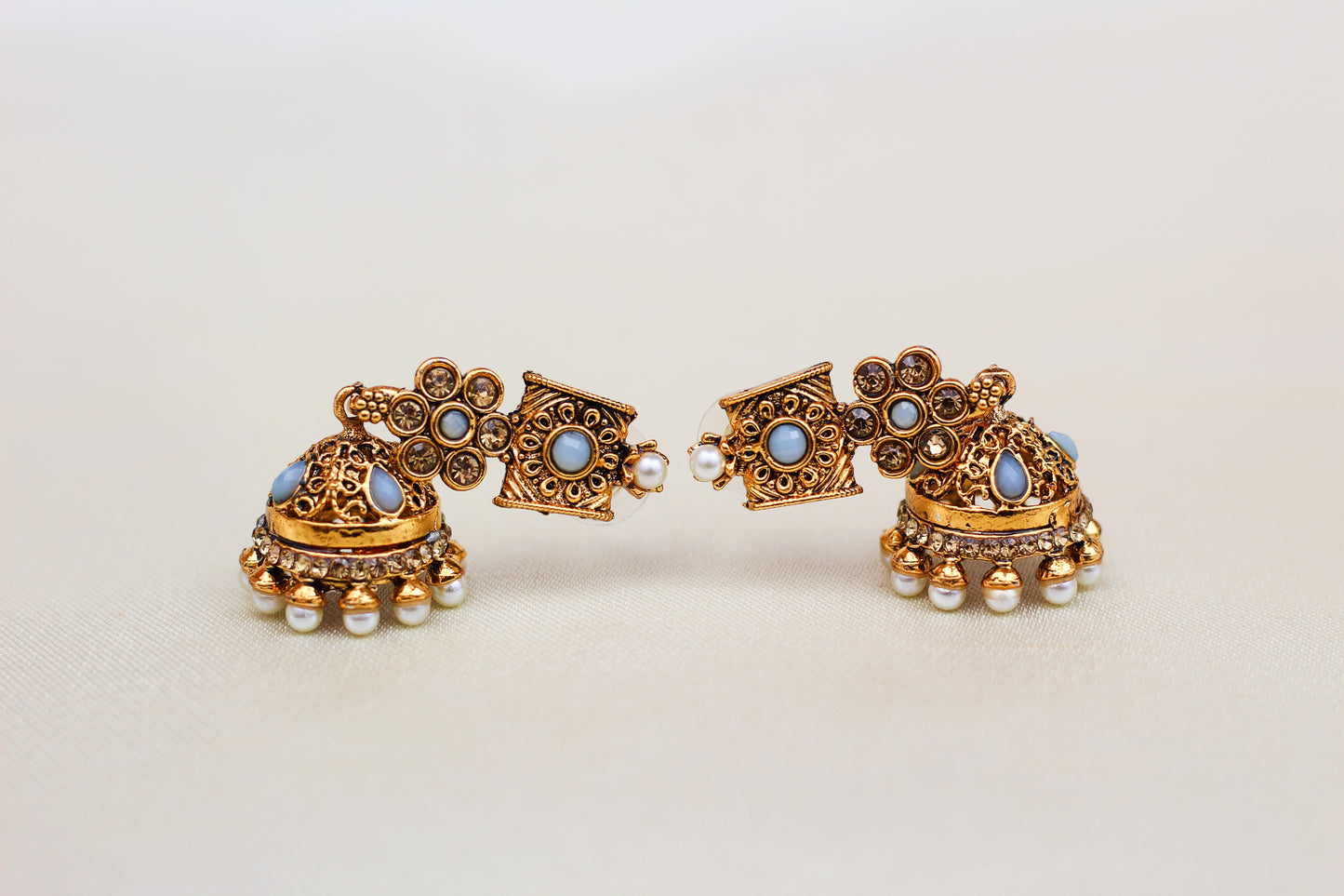 GREY ANTIQUE GOLD JHUMKI