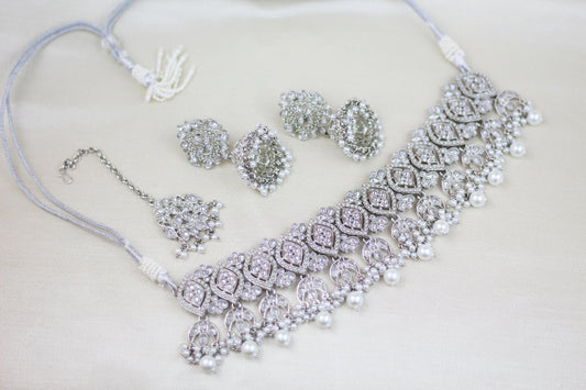 SILVER FINISH POLKI CHOKER SET (4PC)
