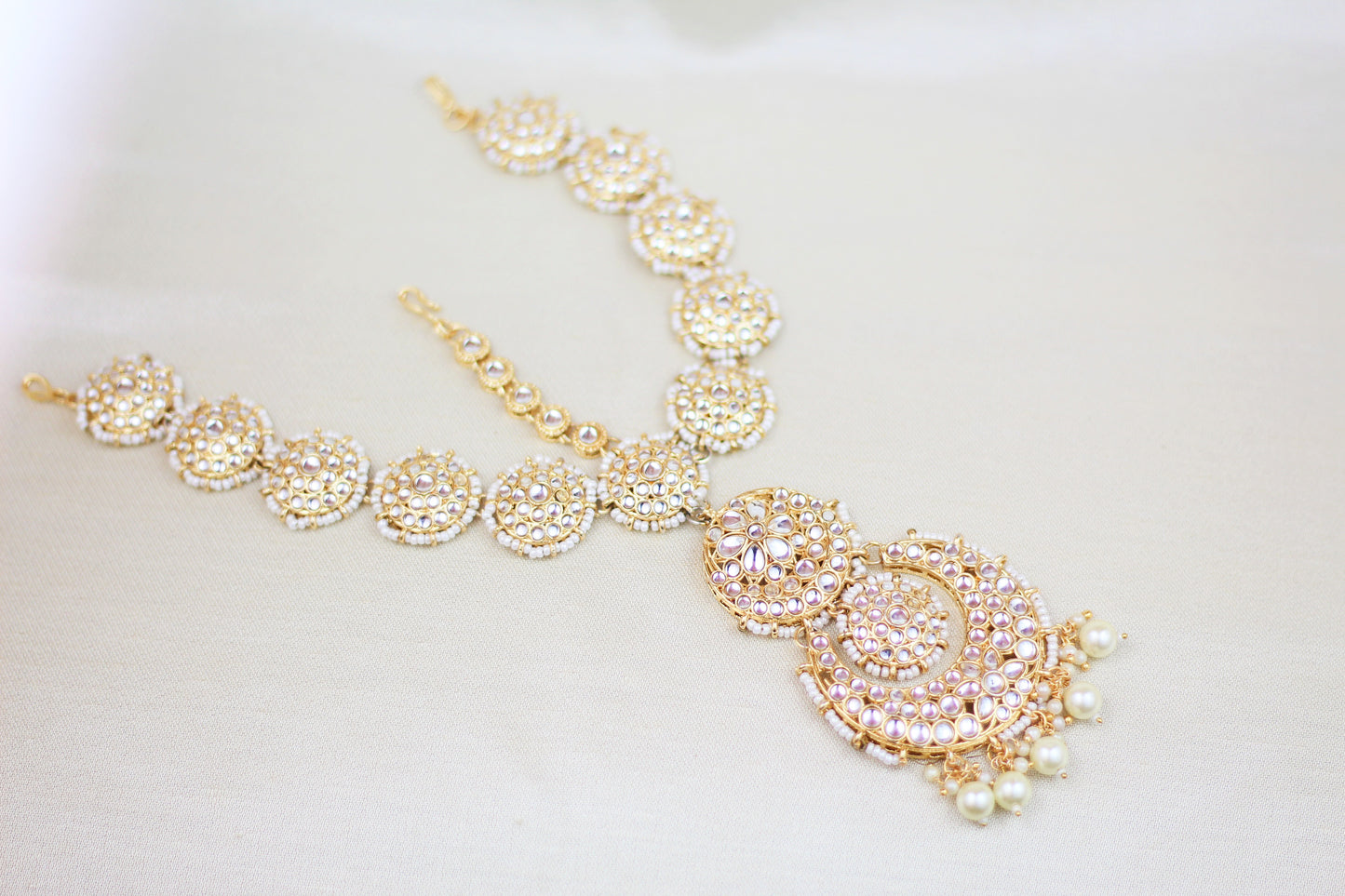 KUNDAN FLOWER DESIGN MATHA PATTI
