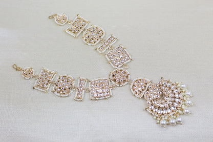 KUNDAN AND PEARL  SQUARE DESIGN MATHA PATTI