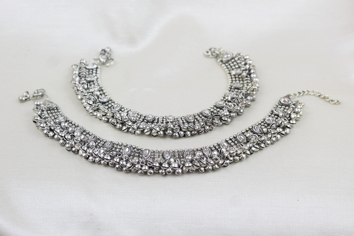 SILVER FINISH OXIDIZED KUNDAN ANKLETS