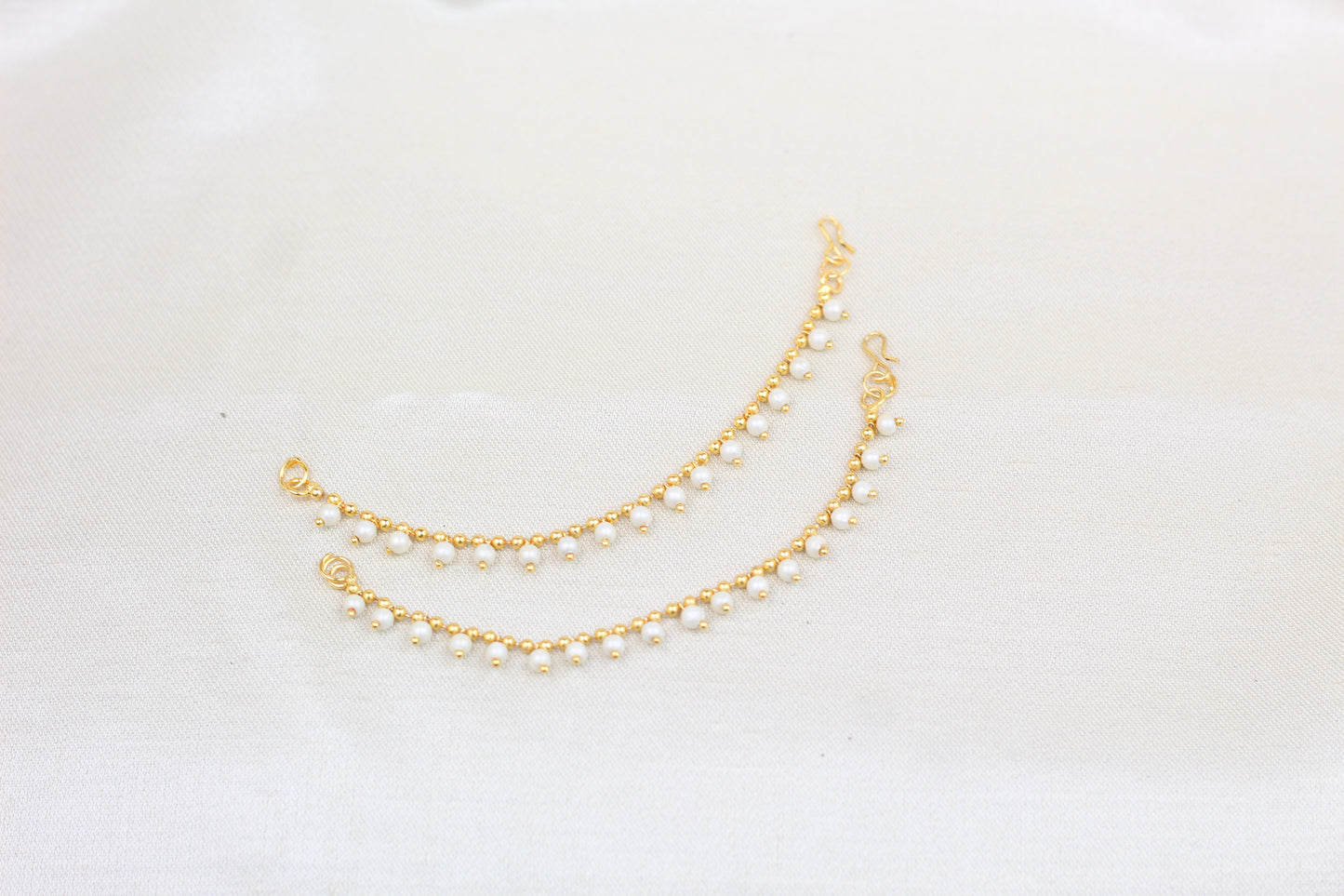 GOLD CHAIN WITH PEARL DROP SAHARE