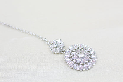 SILVER FINISH KUNDAN MAANG TIKKA