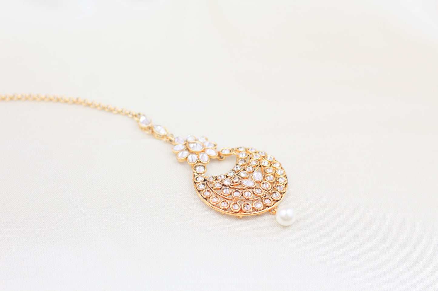 POLKI WITH PEARL DROP MAANG TIKKA