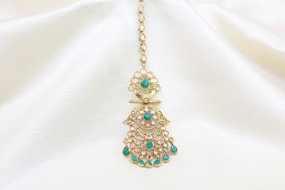 POLKI WITH GREEN BEADS MAANG TIKKA