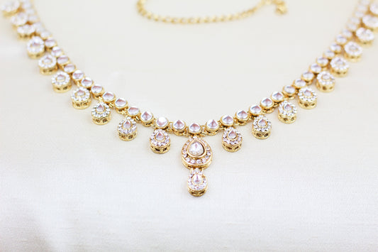 GOLD FINISH RHINE STONE AND KUNDAN BELT