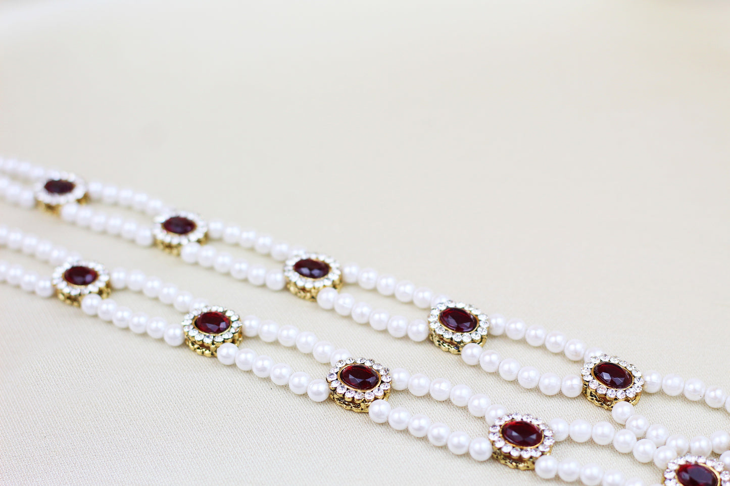 DOUBLE PEARL CHAIN AND RED STONE WAIST BELT