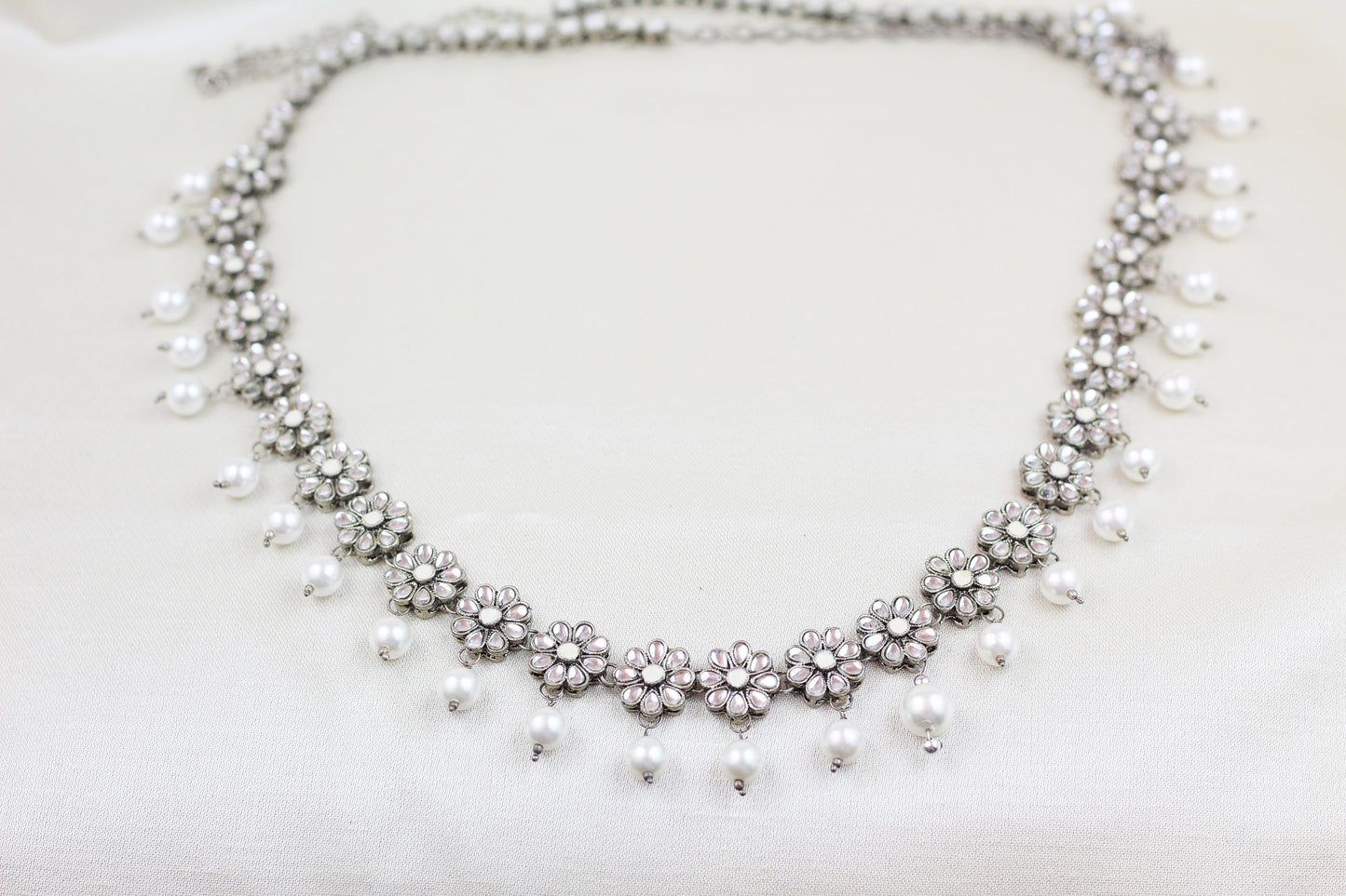 SILVER KUNDAN FLOWER WAIST BELT WITH PEARL DROP