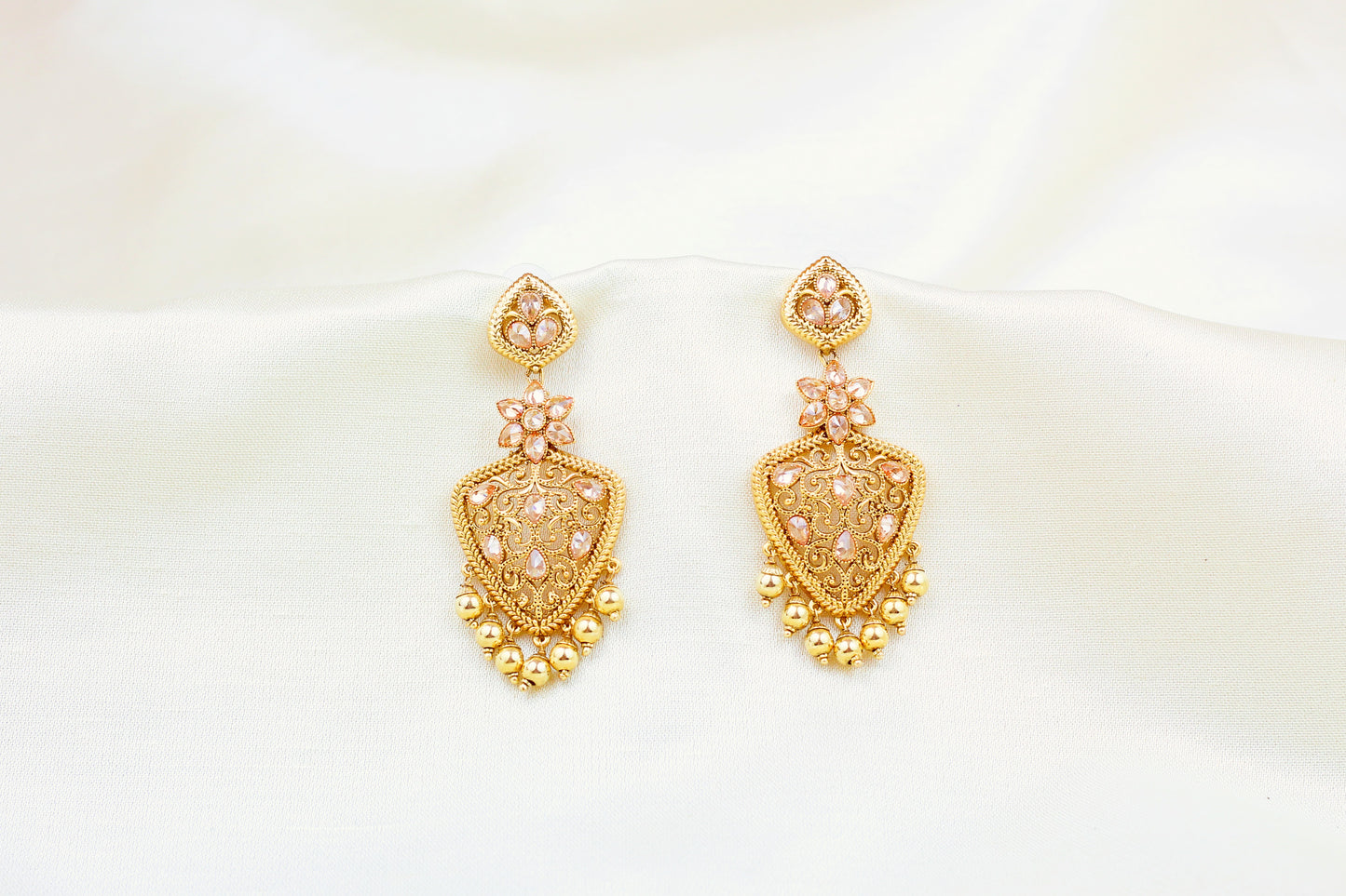 JALIDAR POLKI EARRING