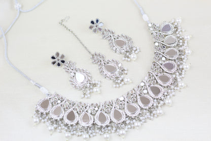 SILVER FINISH MIRROR NECKLACE SET (4PC)