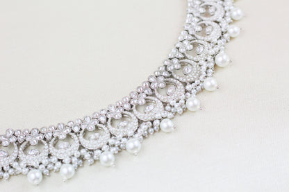 SILVER FINISH POLKI AND PEARL NECKLACE SET (4PC)