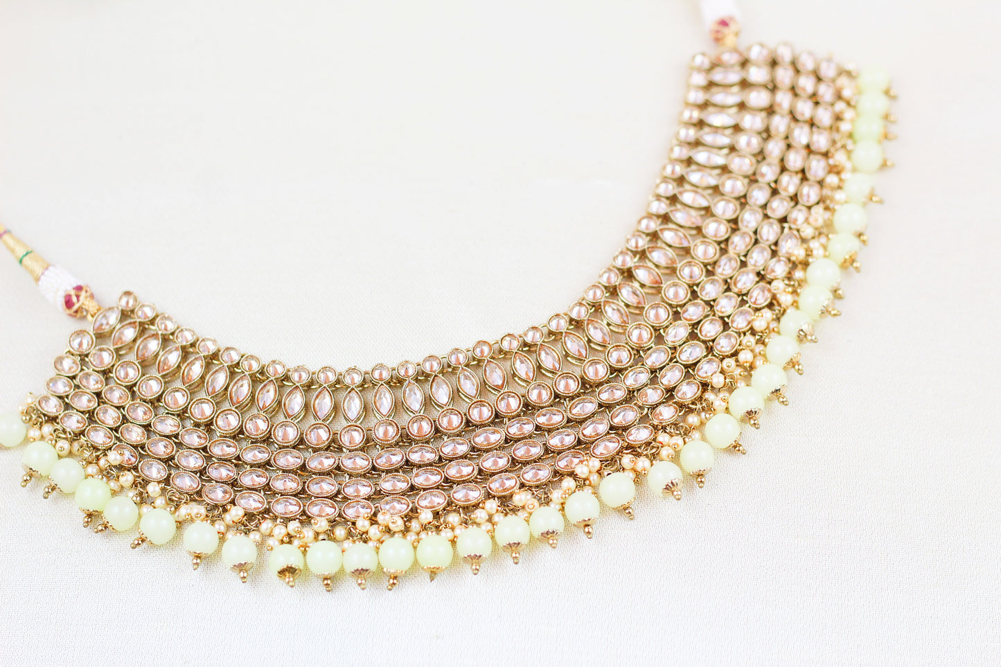 POLKI NECKLACE SET WITH LIGHT SAGE GREEN BEADS (4PC)