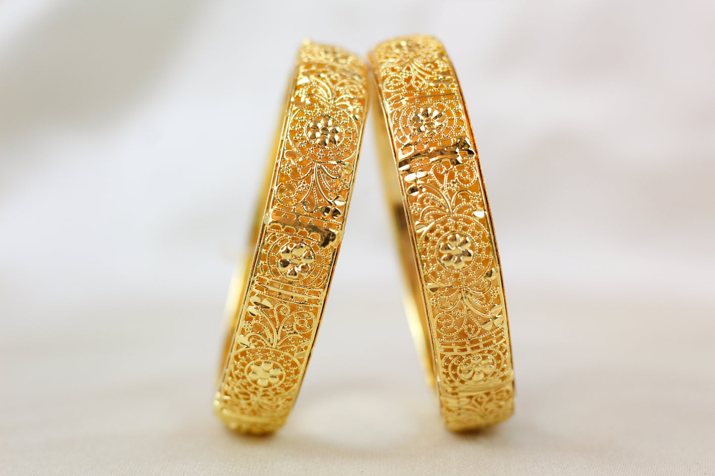 Premium Quality Gold Brass Kangan (set of 2)