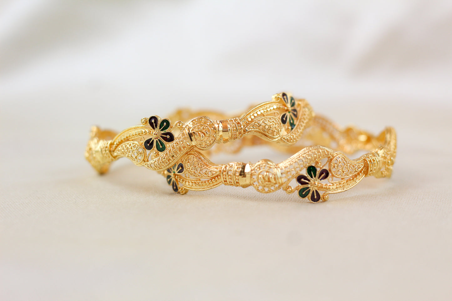 Premium Quality Gold Brass Kangan (set of 2)