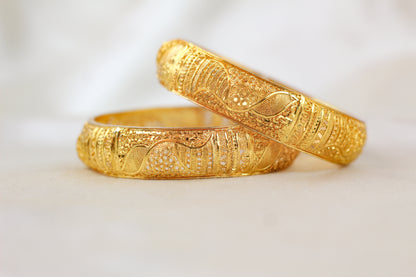 Premium Quality Gold Brass Kangan (set of 2)